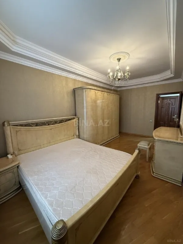 Satılır 2 otaqlı mənzil 91 m²