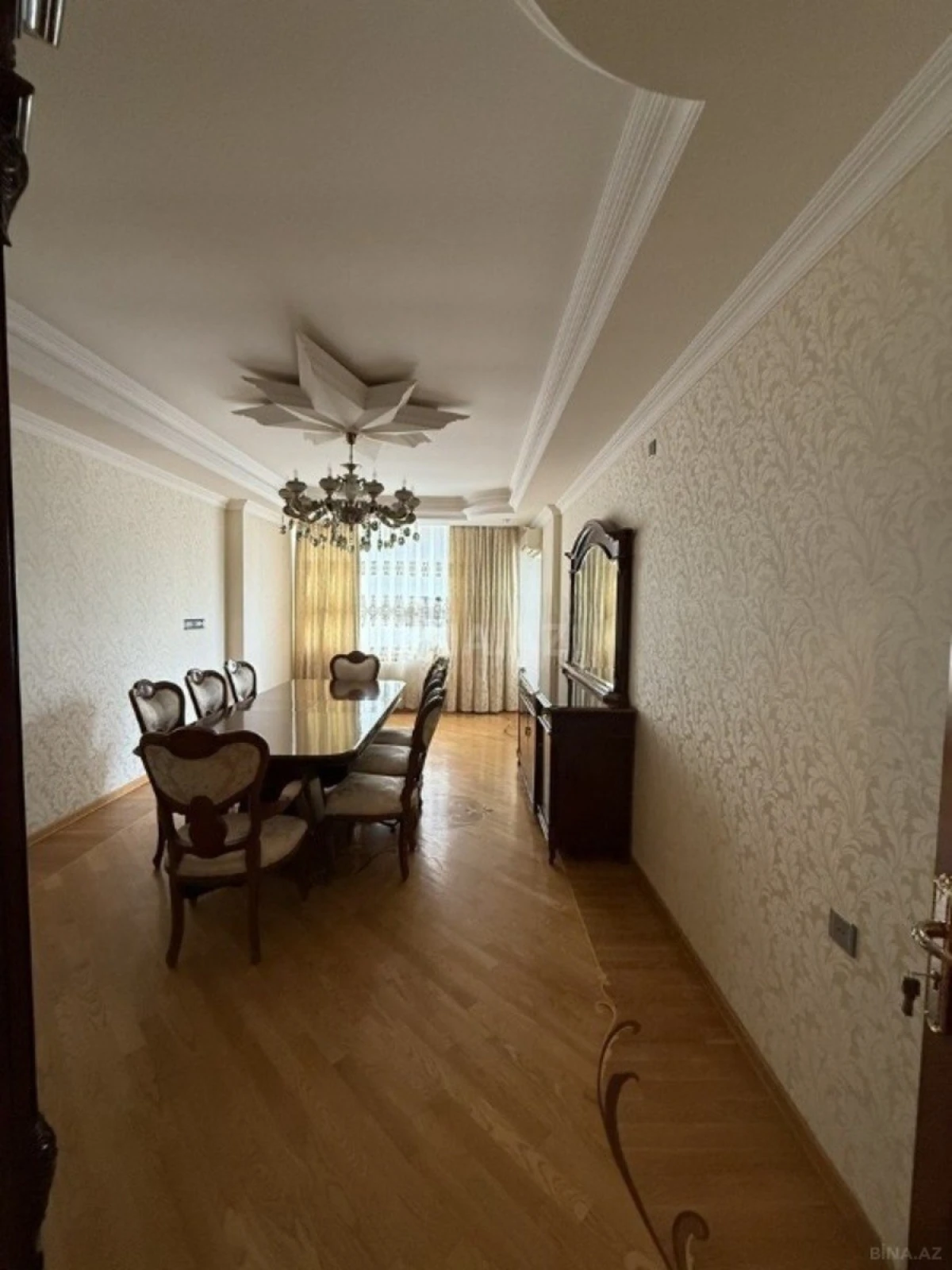 Satılır 2 otaqlı mənzil 91 m²