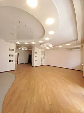 Satılır 3 otaqlı mənzil 135 m²