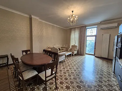 Kirayə verilir 2 otaqlı mənzil 80 m²