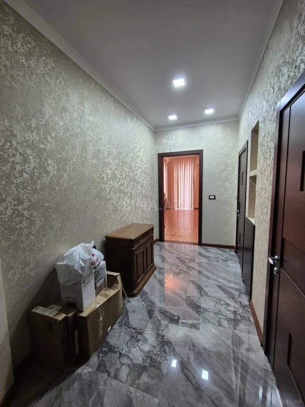 Kirayə verilir 2 otaqlı mənzil 80 m²
