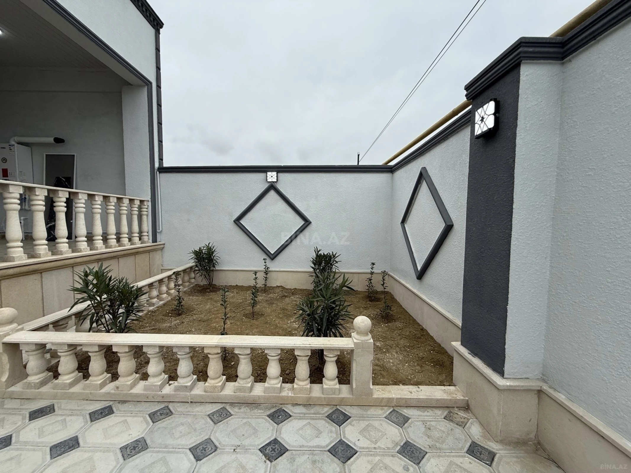 Satılır 4 otaqlı həyət evi 147 m²