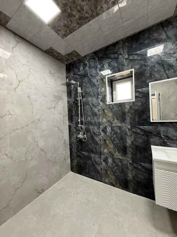 Satılır 4 otaqlı həyət evi 147 m²