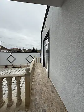 Satılır 4 otaqlı həyət evi 147 m²
