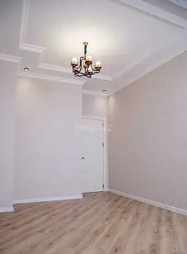 Satılır 4 otaqlı mənzil 131 m²