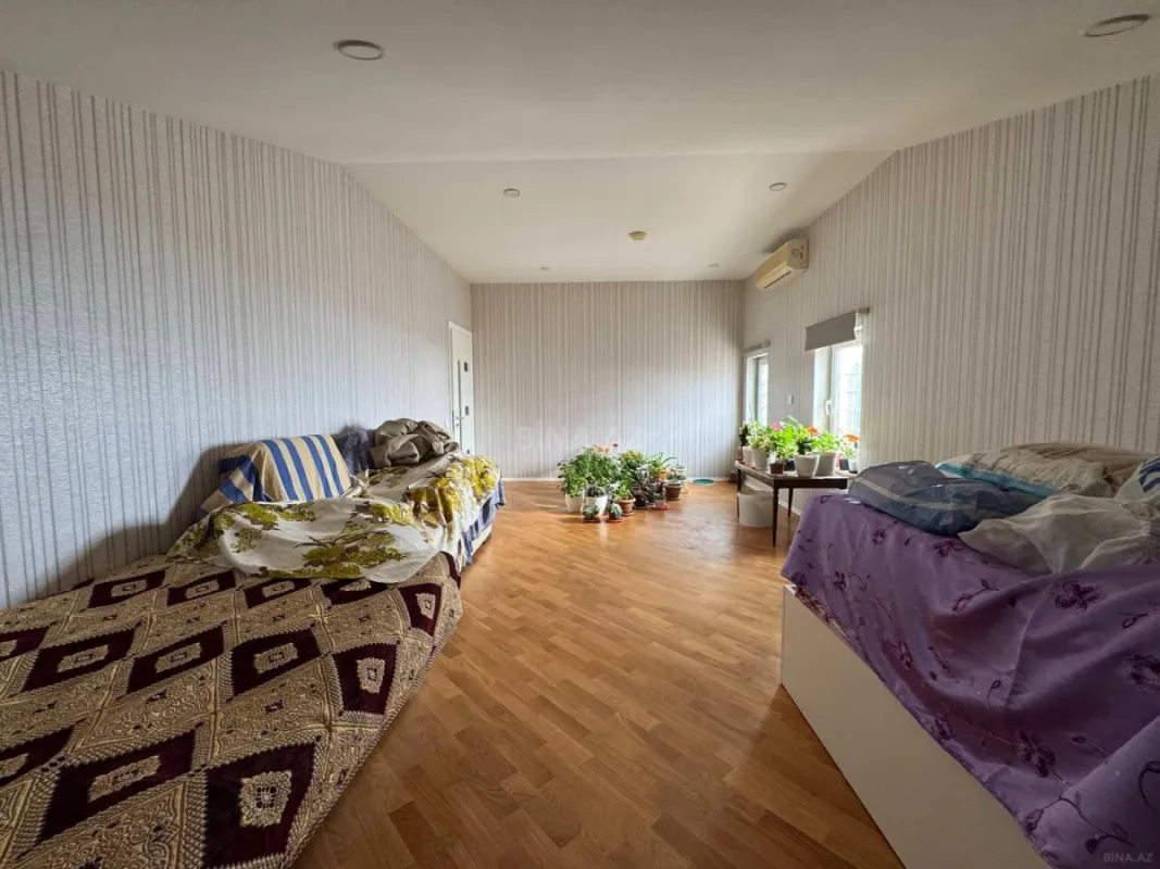 Satılır 7 otaqlı mənzil 533 m²