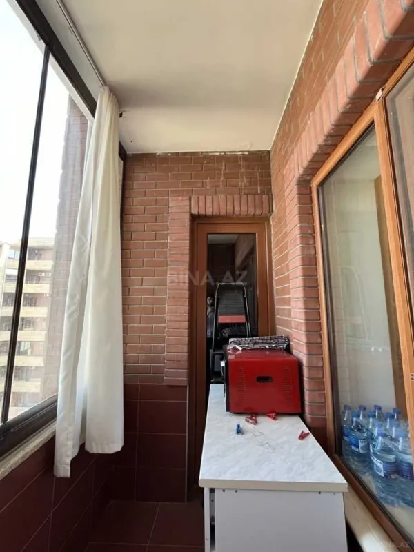 Satılır 3 otaqlı mənzil 115 m²