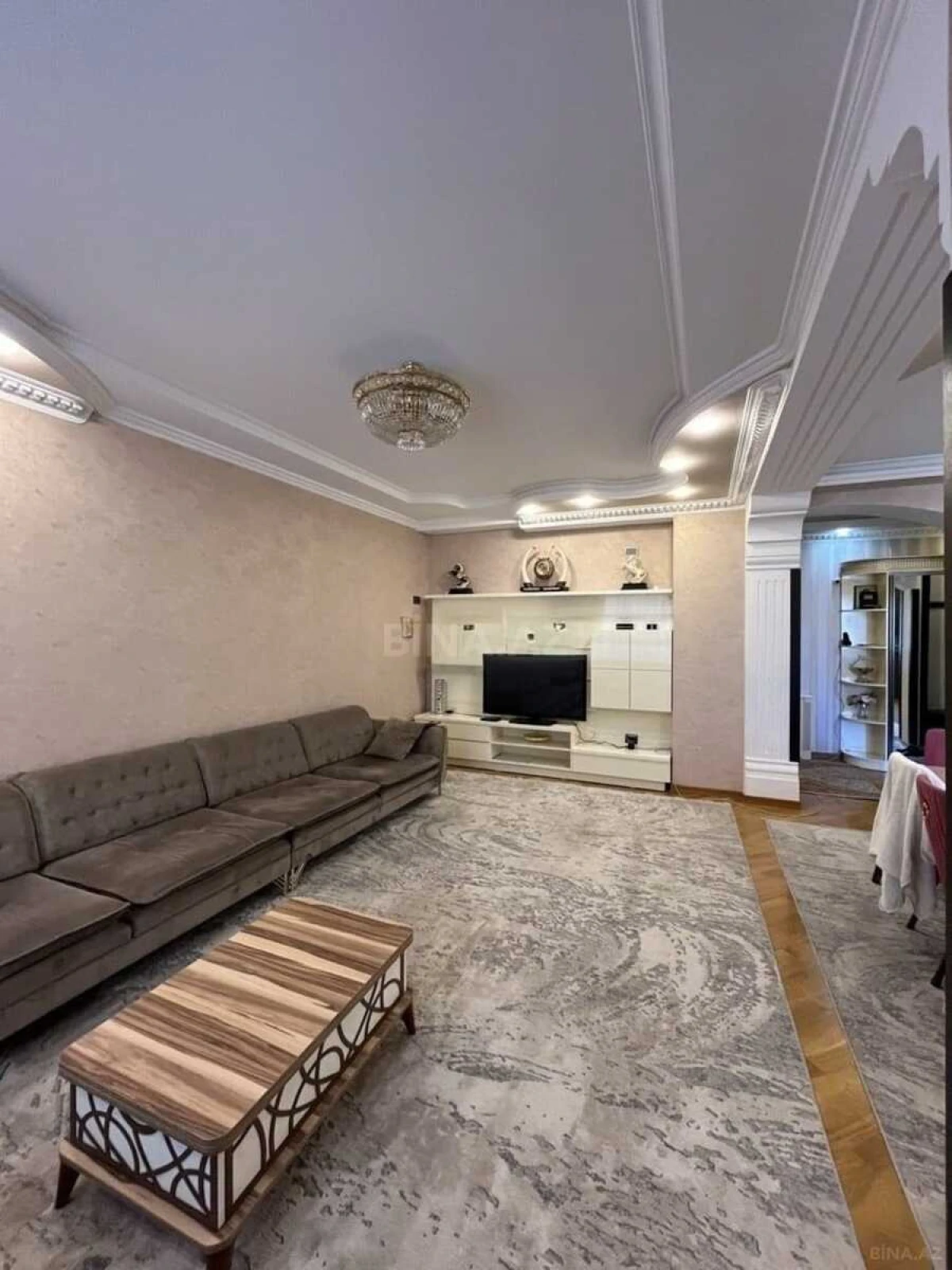 Satılır 3 otaqlı mənzil 115 m²