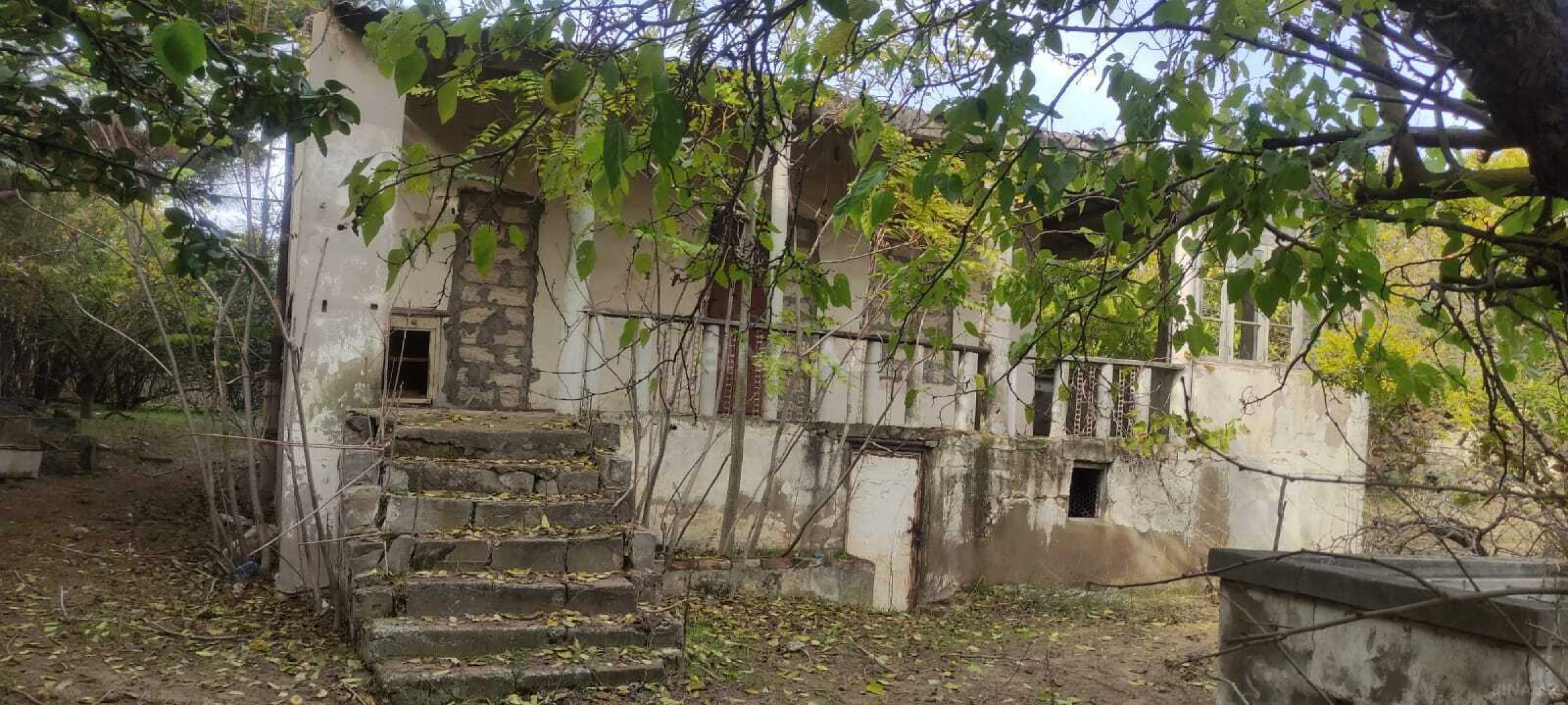 Satılır torpaq sahəsi 12 m²