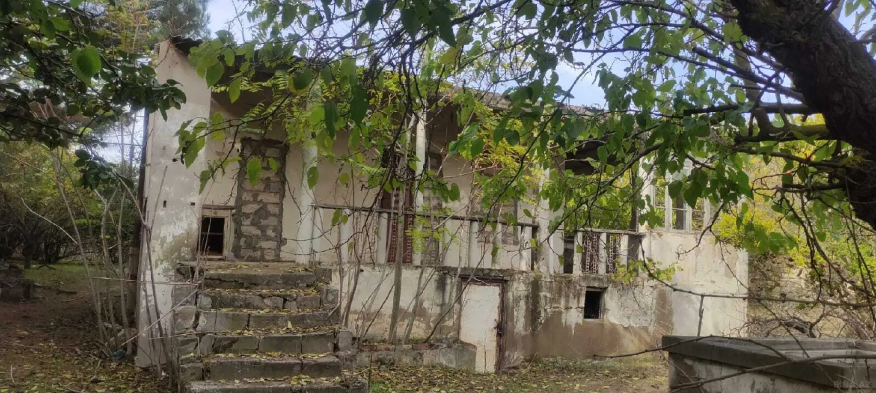 Satılır torpaq sahəsi 12 m²