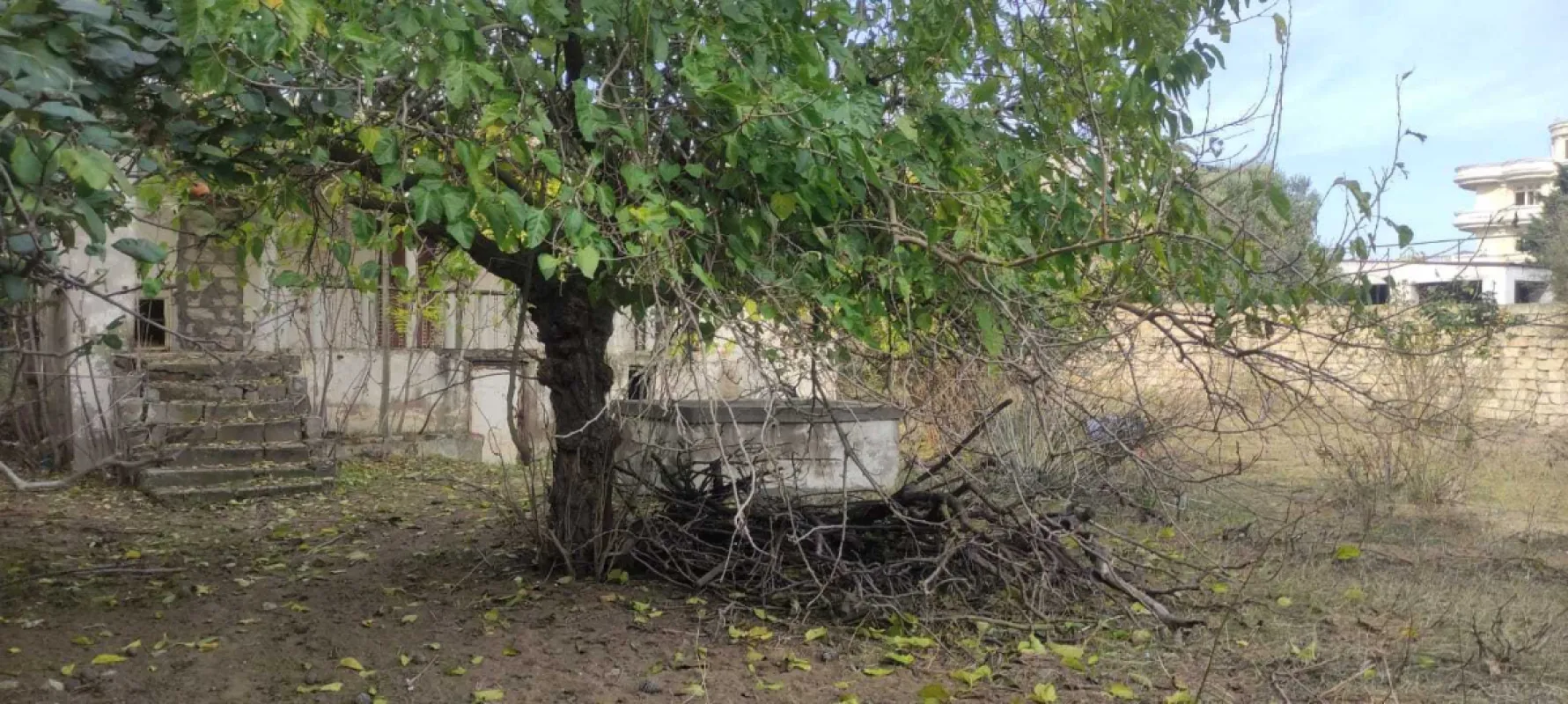 Satılır torpaq sahəsi 12 m²