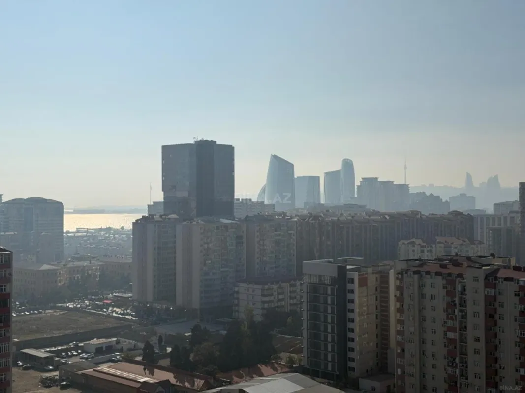 Satılır 2 otaqlı mənzil 77 m²
