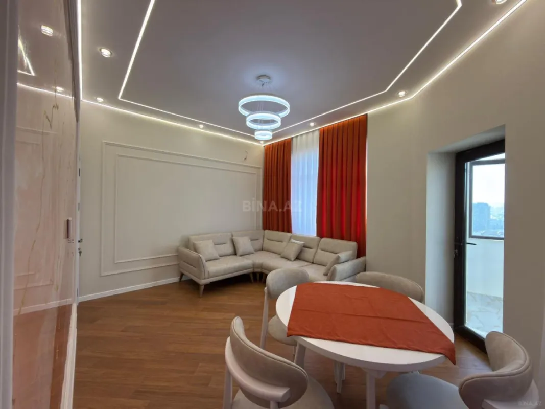 Satılır 2 otaqlı mənzil 77 m²