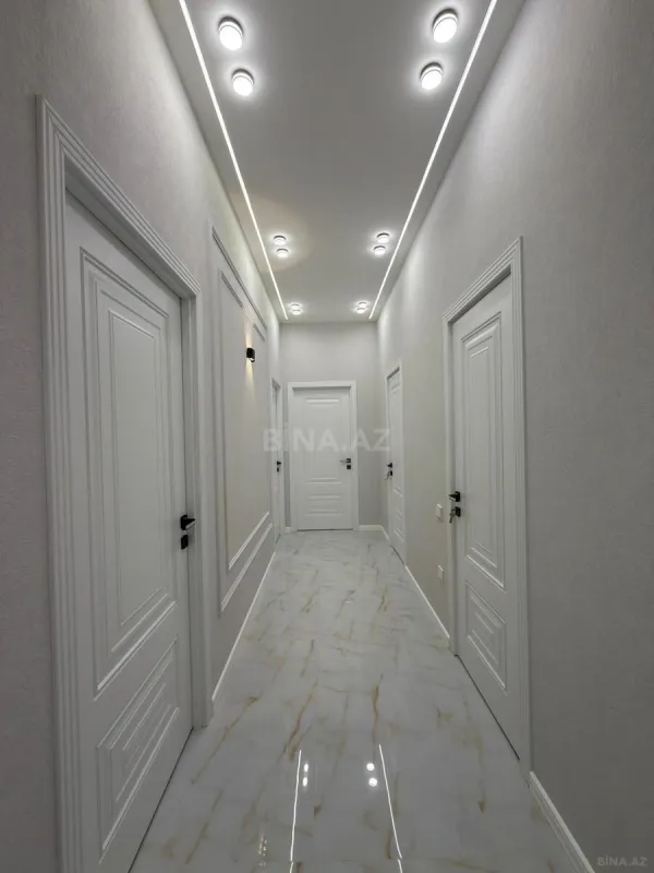 Satılır 2 otaqlı mənzil 77 m²