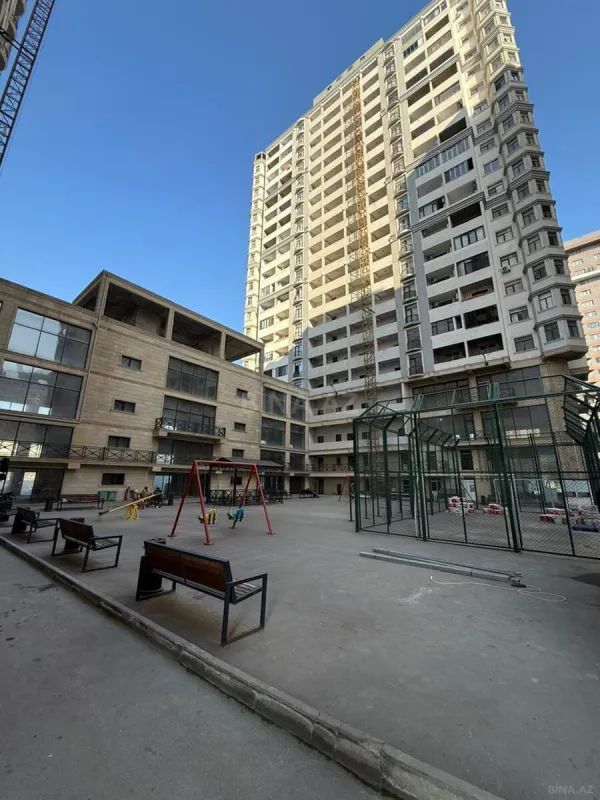 Satılır 2 otaqlı mənzil 77 m²