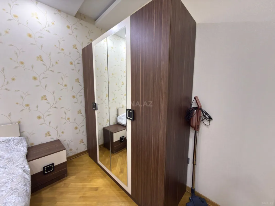 Kirayə verilir 2 otaqlı mənzil 70 m²