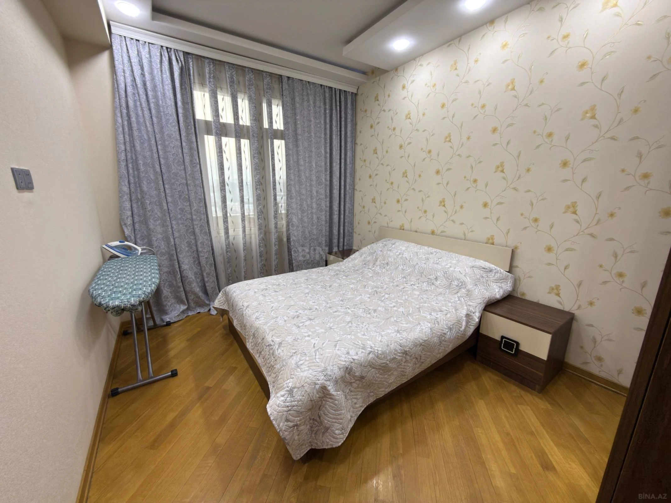 Kirayə verilir 2 otaqlı mənzil 70 m²
