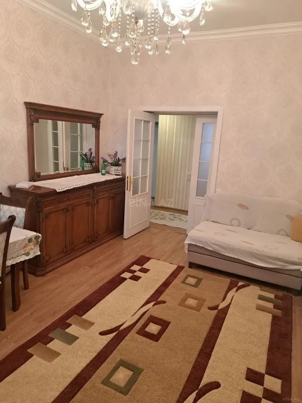 Kirayə verilir 3 otaqlı mənzil 85 m²