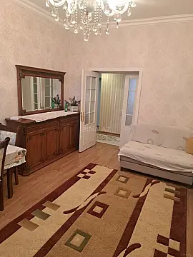 Kirayə verilir 3 otaqlı mənzil 85 m²