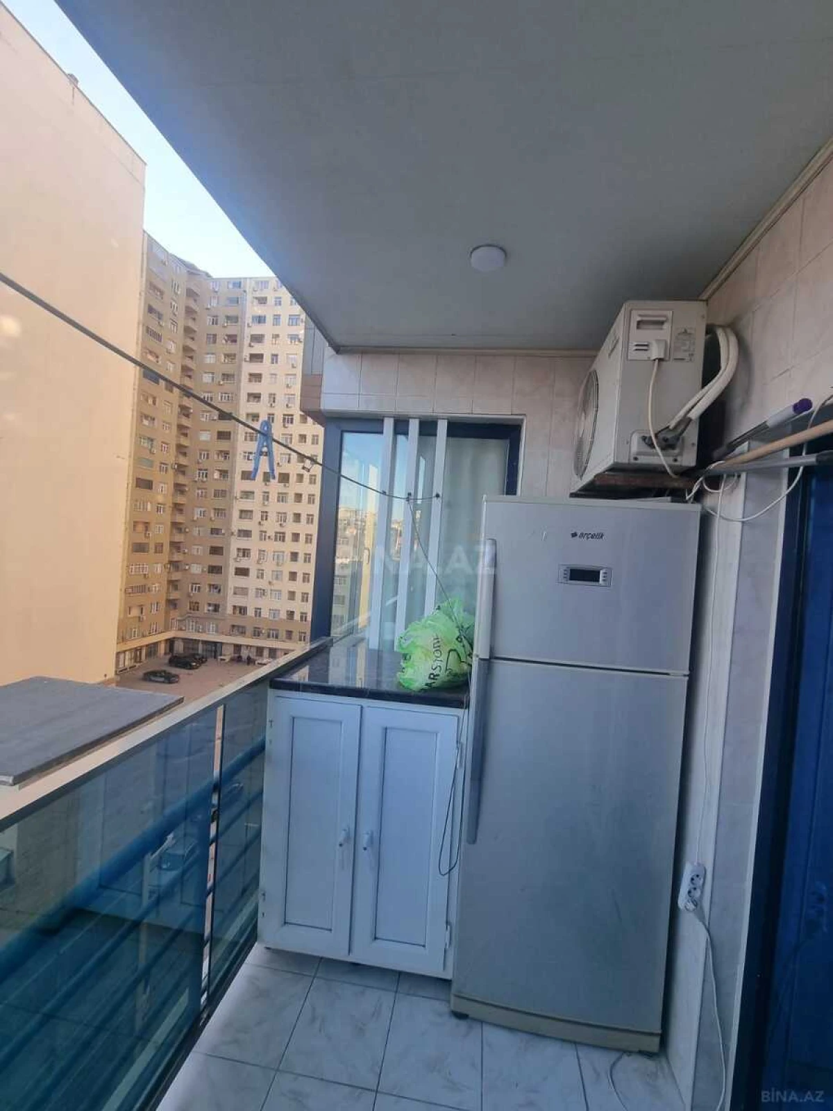 Satılır 4 otaqlı mənzil 170 m²