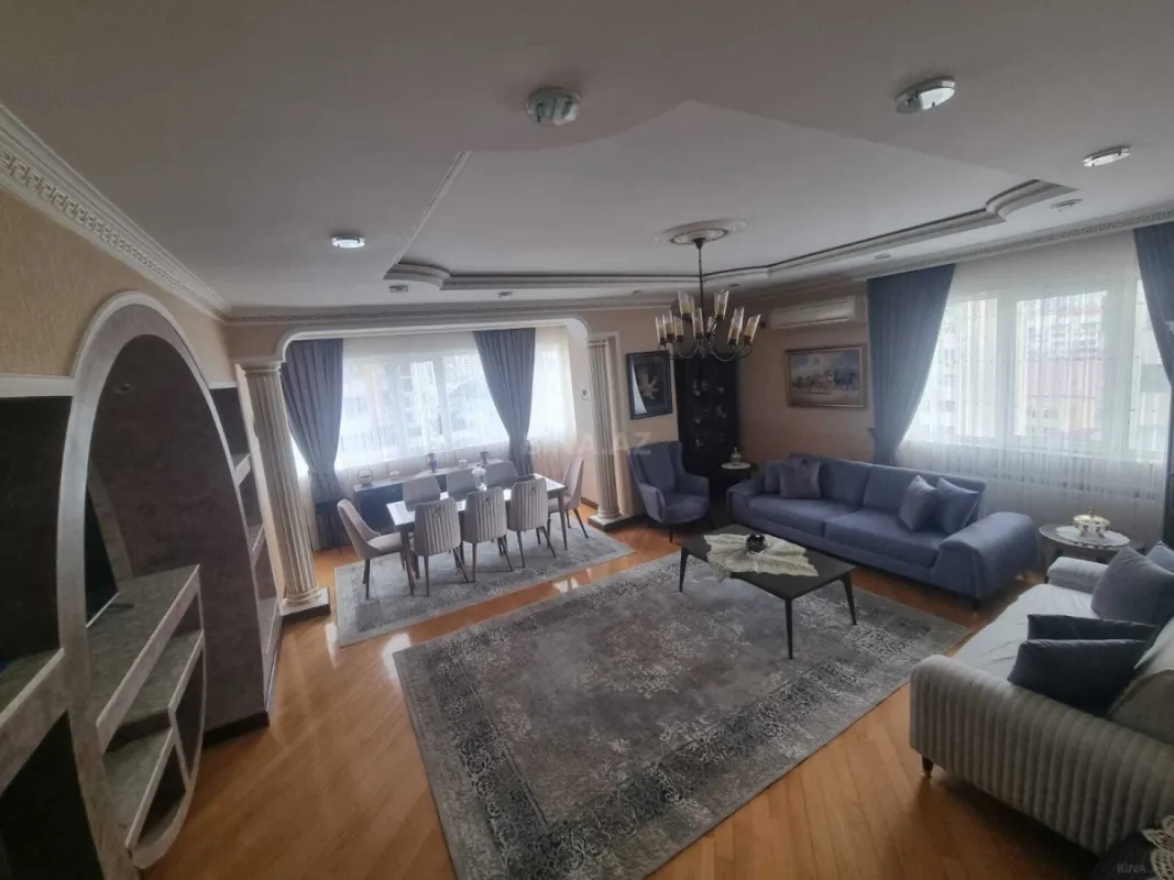 Satılır 4 otaqlı mənzil 170 m²