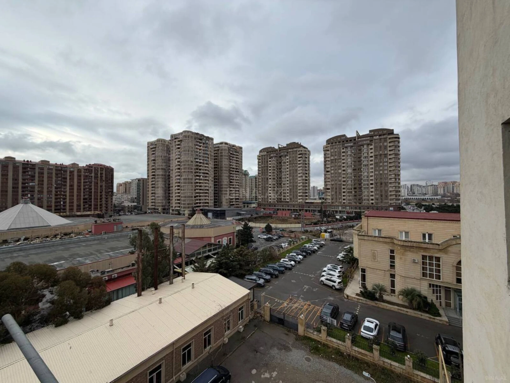 Satılır 3 otaqlı mənzil 85 m²