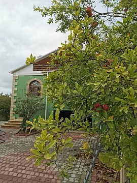 Satılır 5 otaqlı həyət evi 200 m²