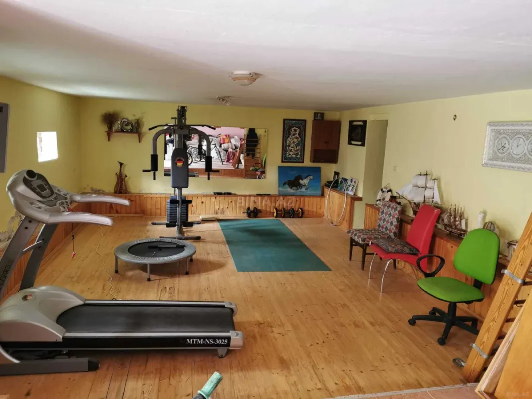 Satılır 5 otaqlı həyət evi 200 m²