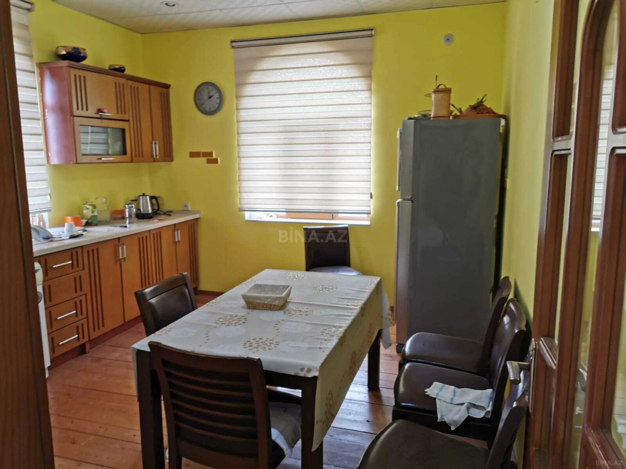 Satılır 5 otaqlı həyət evi 200 m²