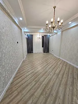Satılır 3 otaqlı mənzil 130 m²