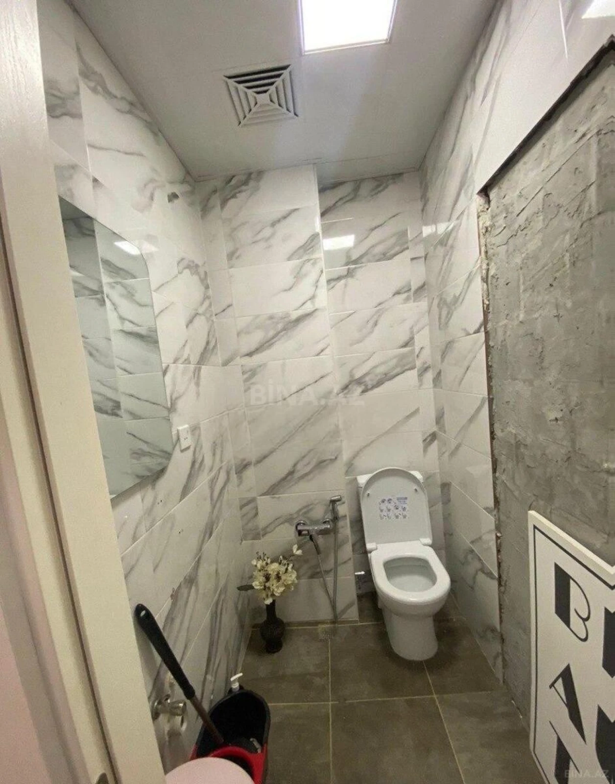 Satılır 2 otaqlı mənzil 90 m²