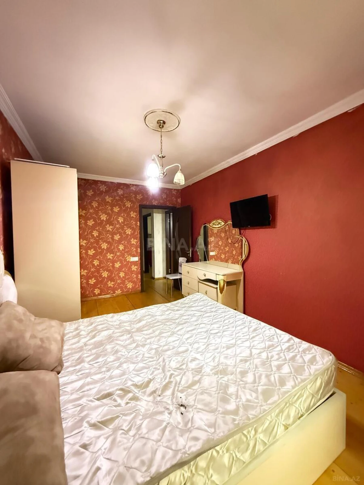 Satılır 2 otaqlı mənzil 80 m²