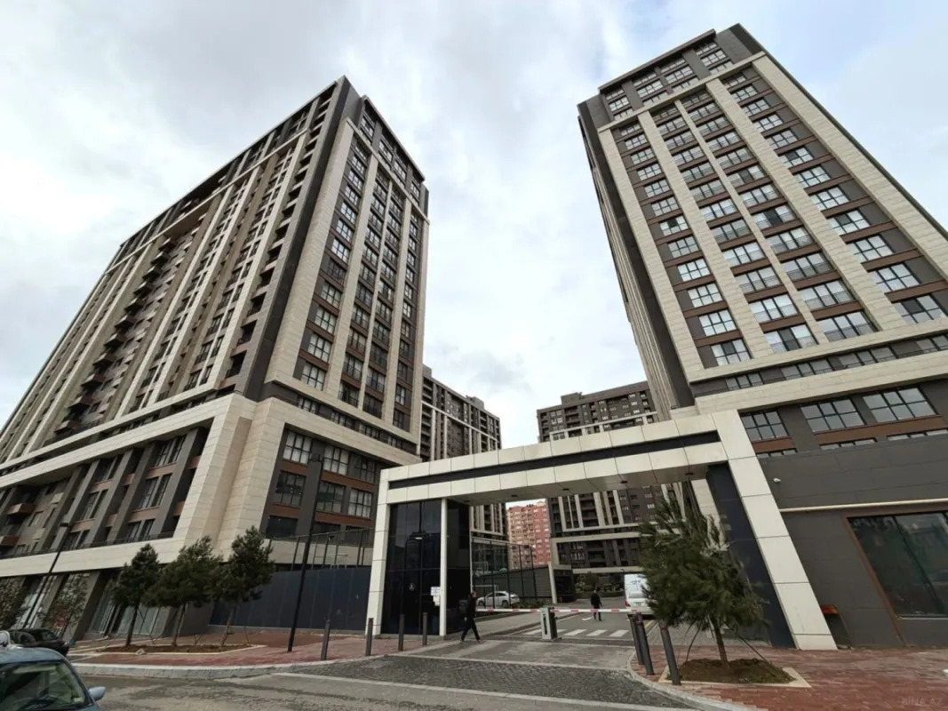 Satılır 3 otaqlı mənzil 90 m²