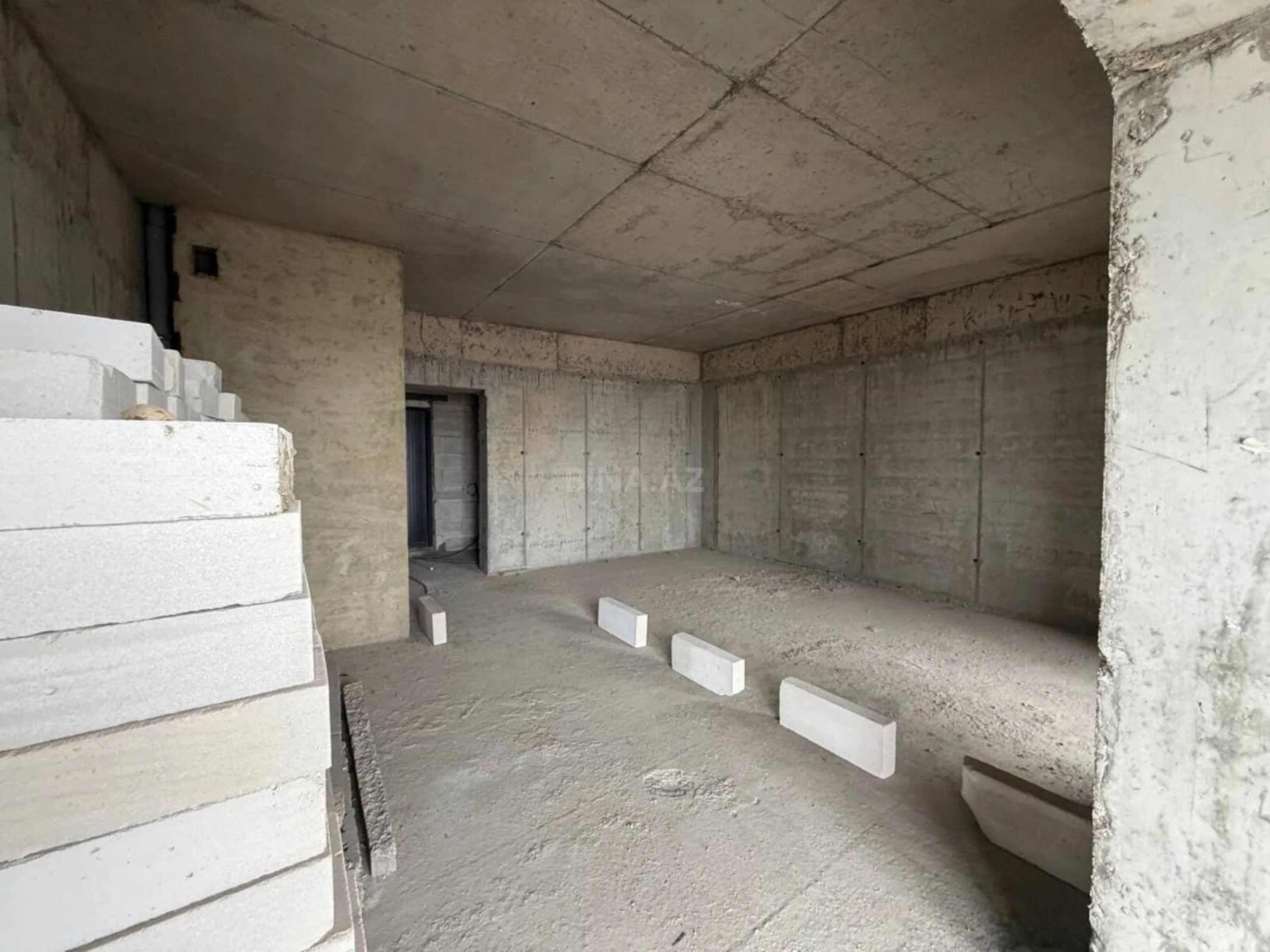 Satılır 3 otaqlı mənzil 90 m²