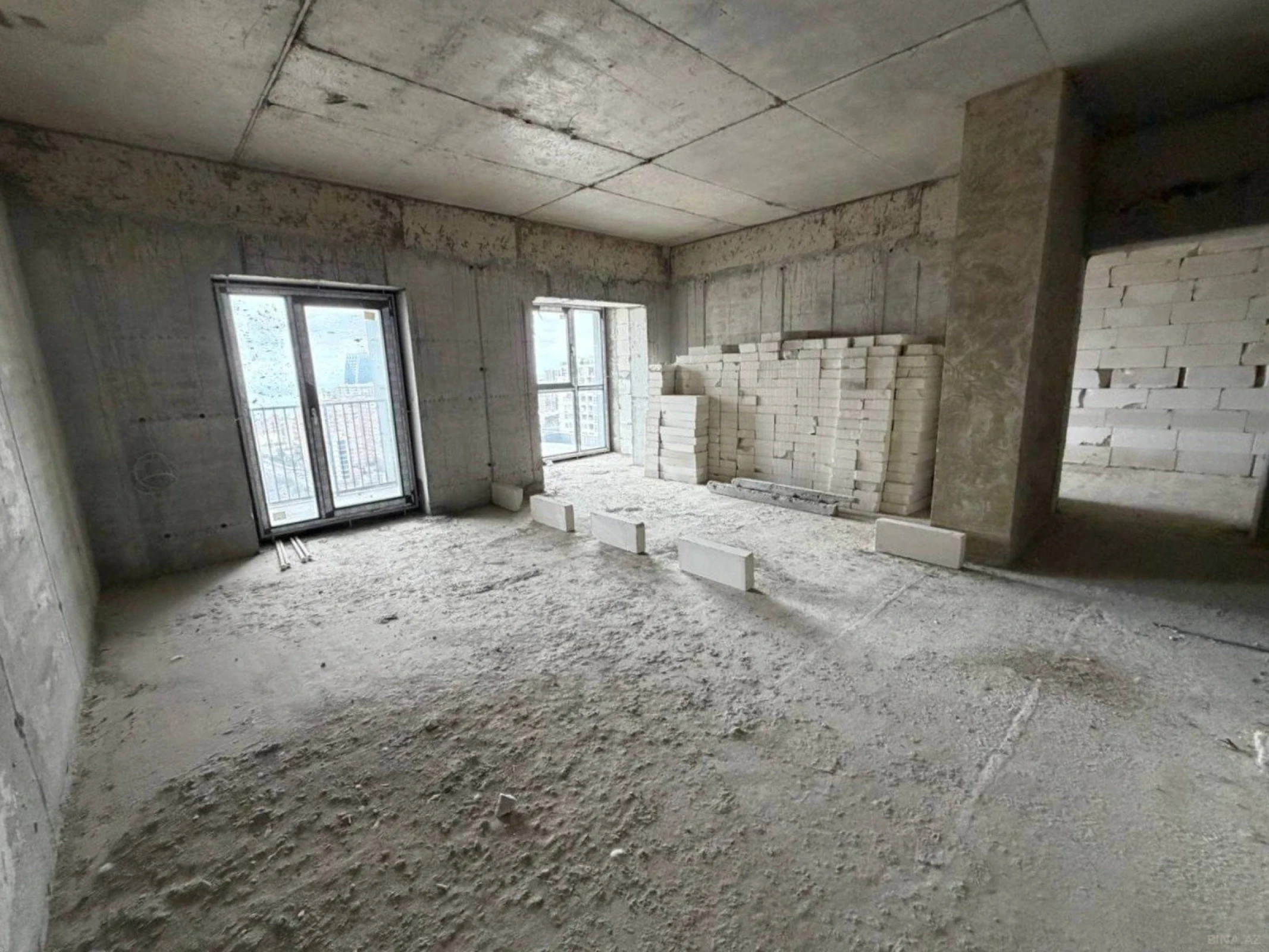 Satılır 3 otaqlı mənzil 90 m²