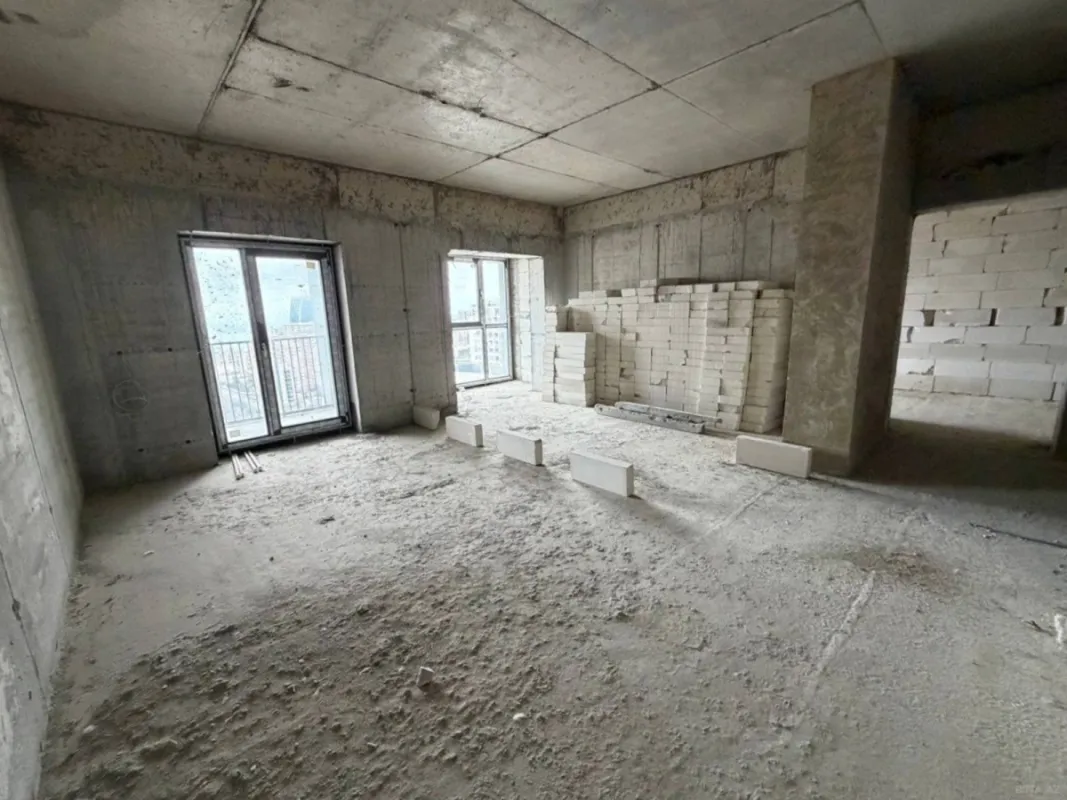 Satılır 3 otaqlı mənzil 90 m²