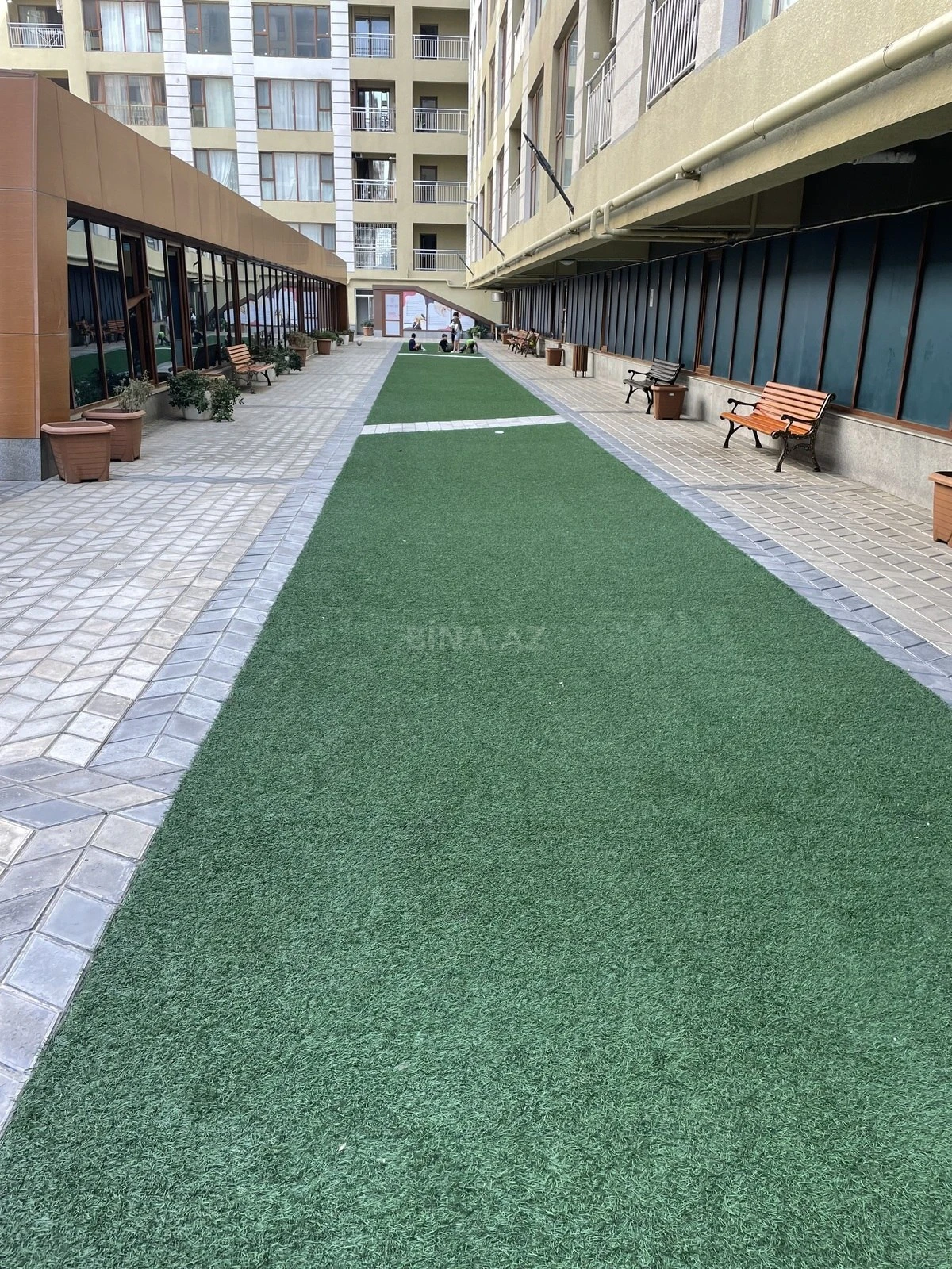 Kirayə verilir 2 otaqlı mənzil 78 m²