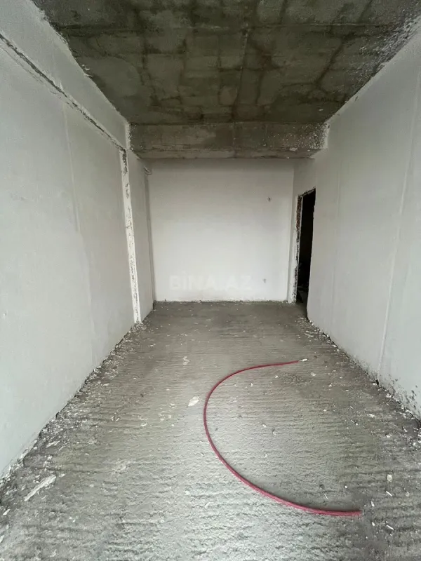 Satılır 3 otaqlı mənzil 141 m²