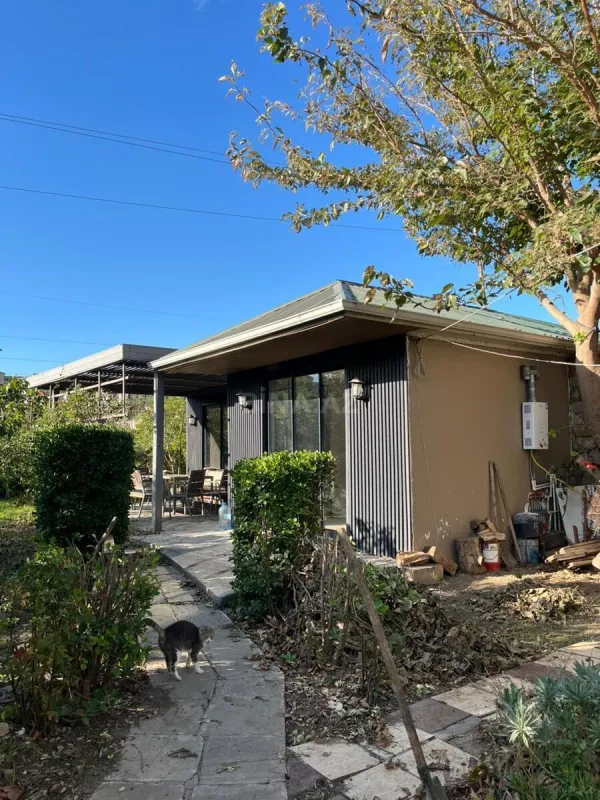 Satılır 4 otaqlı həyət evi 300 m²