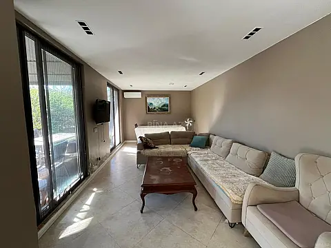 Satılır 4 otaqlı həyət evi 300 m²