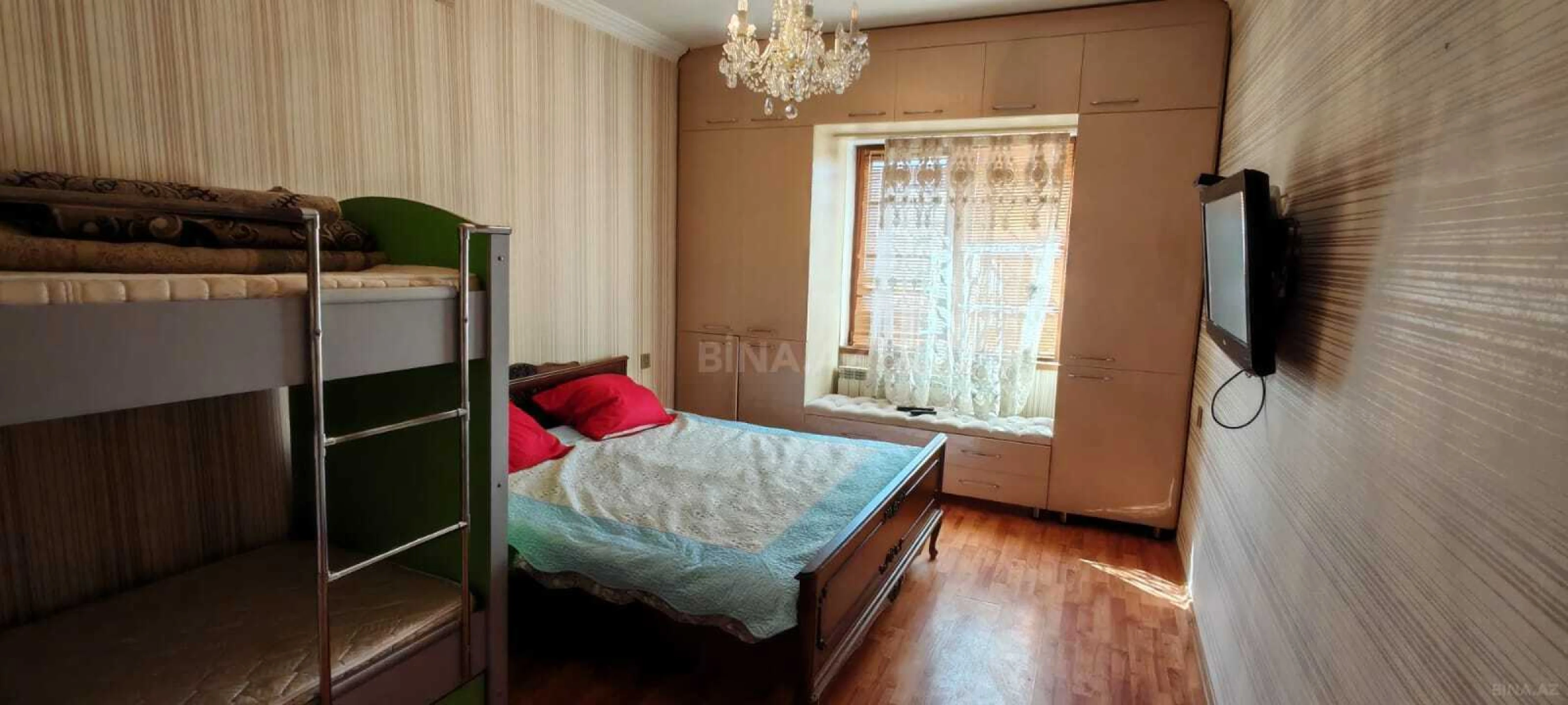 Satılır 2 otaqlı mənzil 65 m²