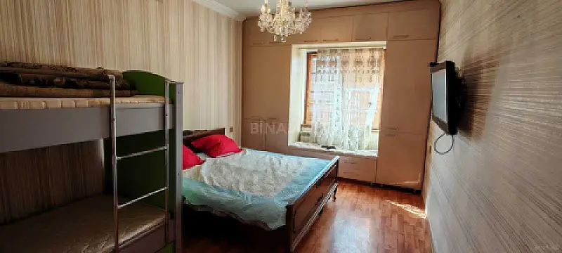 Satılır 2 otaqlı mənzil 65 m²