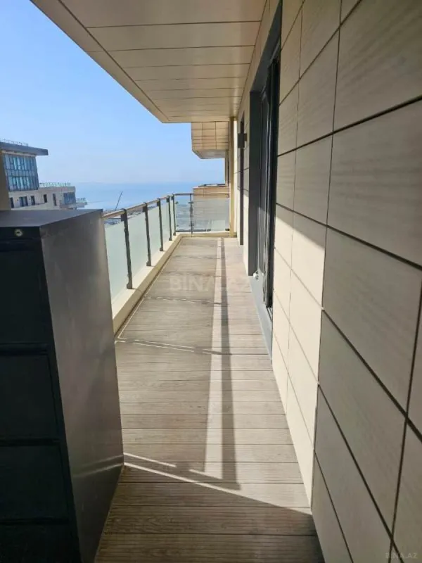 Kirayə verilir 4 otaqlı mənzil 225 m²