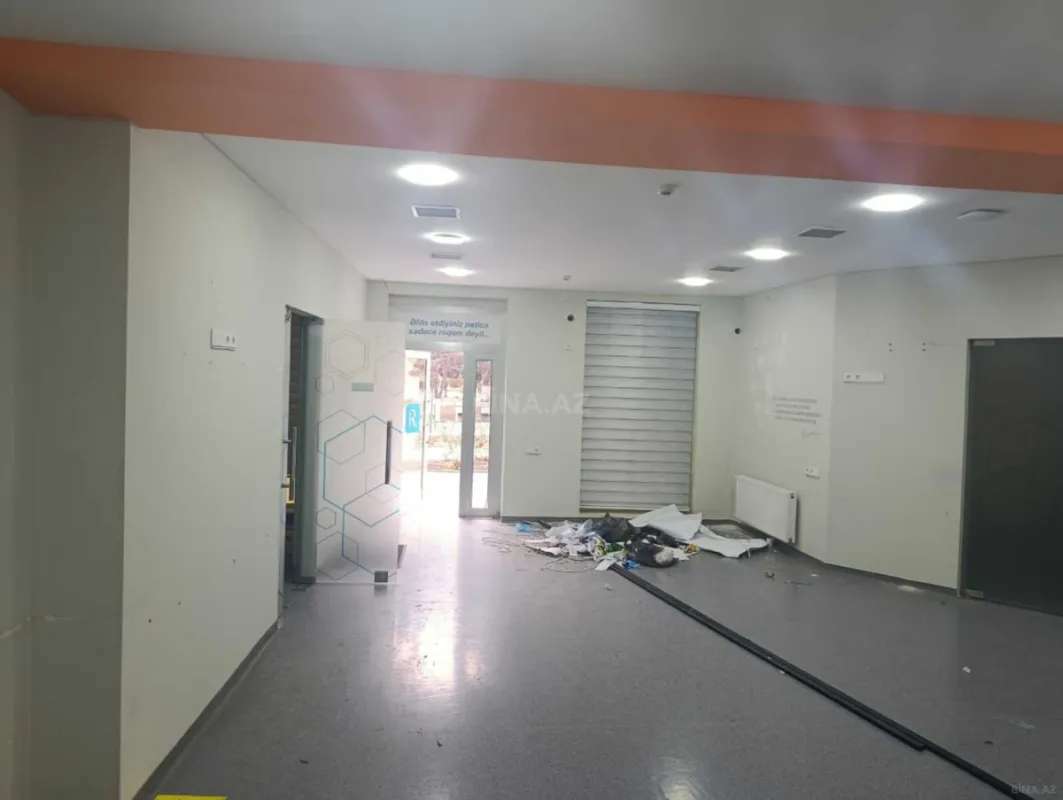 Satılır 5 otaqlı ofis 175.9 m²