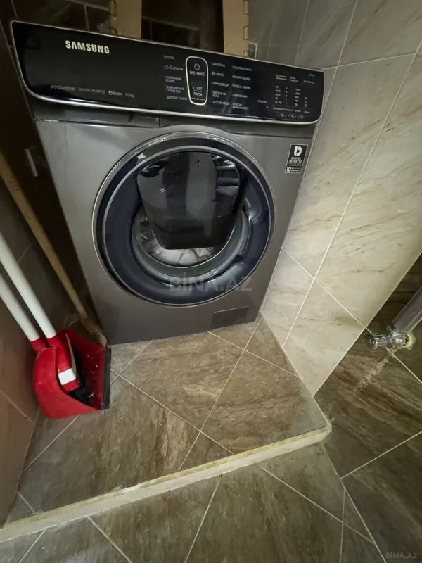 Satılır 10 otaqlı həyət evi 280 m²