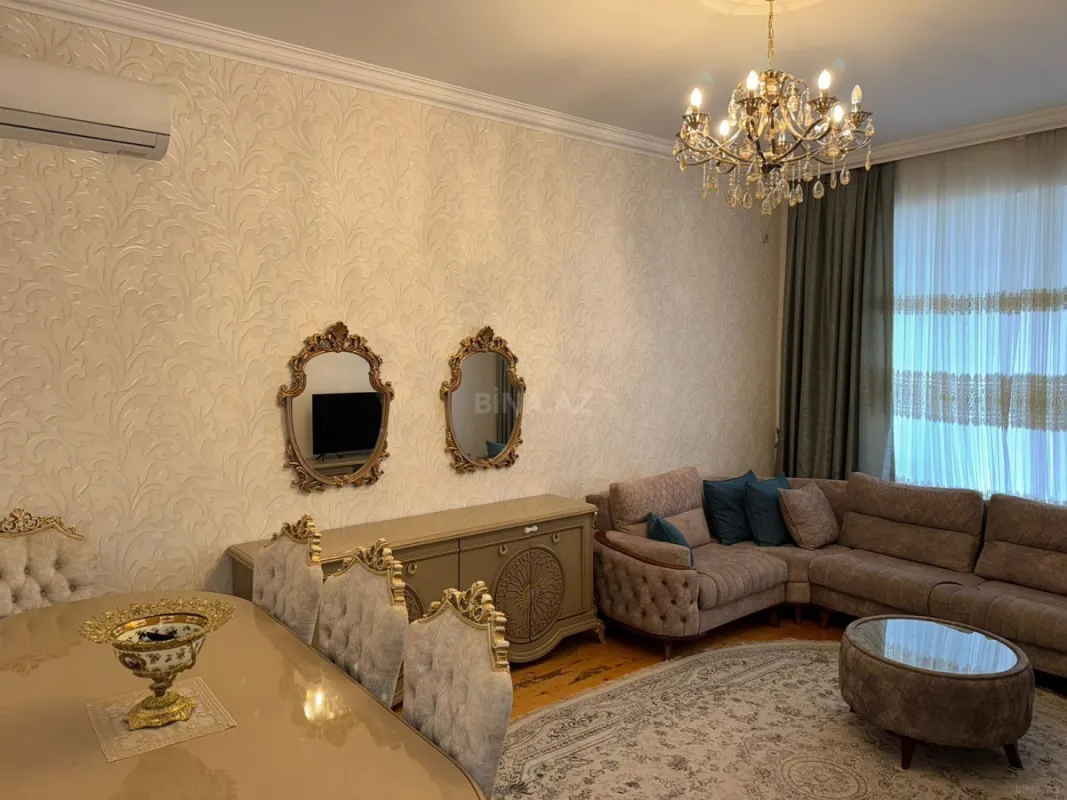 Satılır 10 otaqlı həyət evi 280 m²