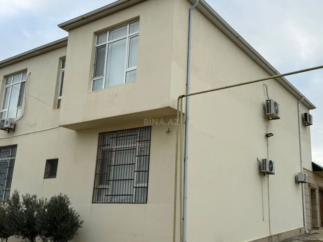 Satılır 10 otaqlı həyət evi 280 m²