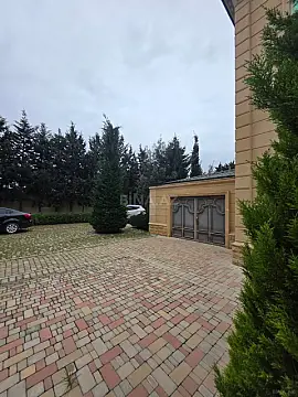 Satılır 4 otaqlı həyət evi 250 m²