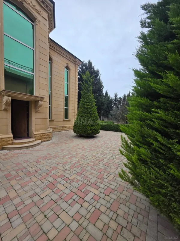 Satılır 4 otaqlı həyət evi 250 m²