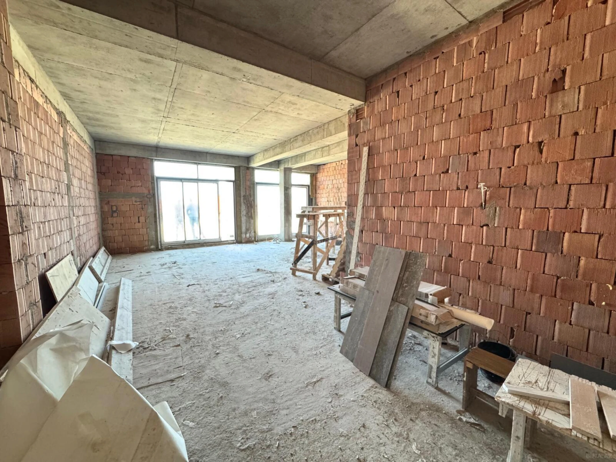 Satılır 2 otaqlı mənzil 71.2 m²